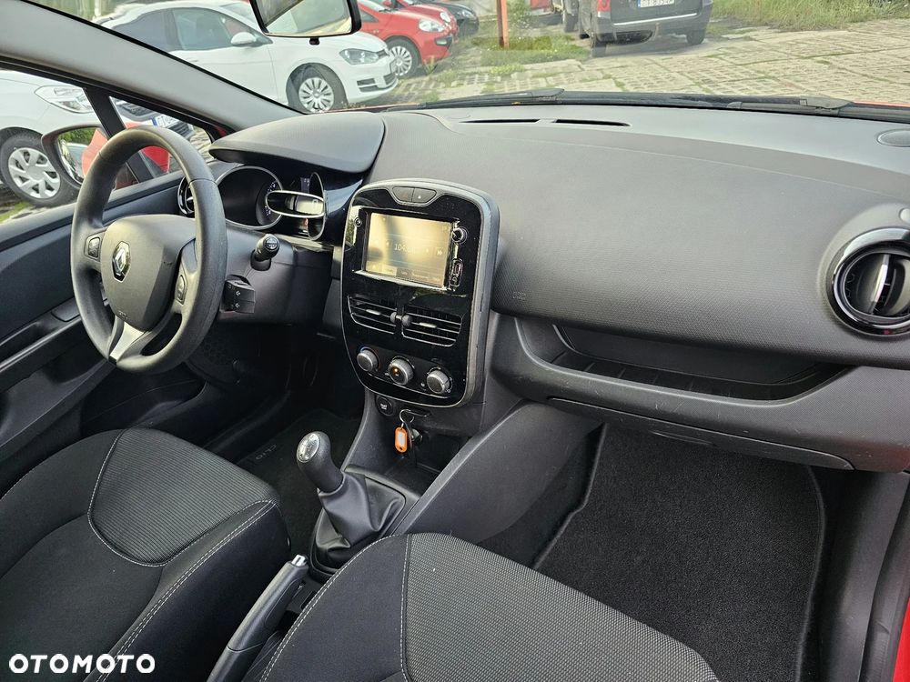 Renault Clio - 18