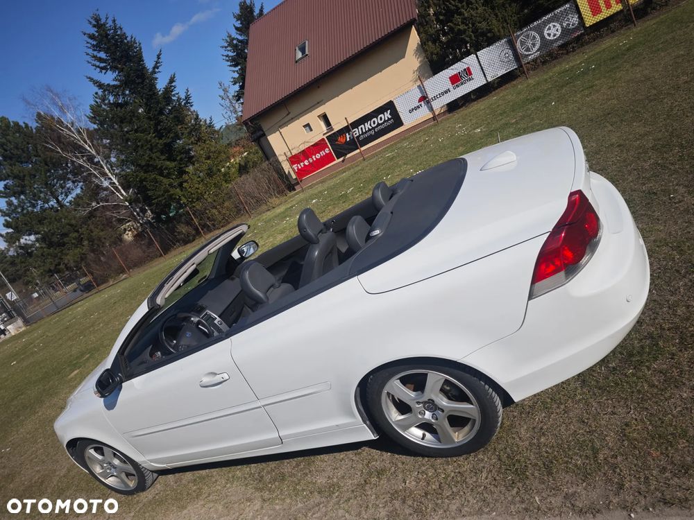 Volvo C70 2.0D Momentum - 22