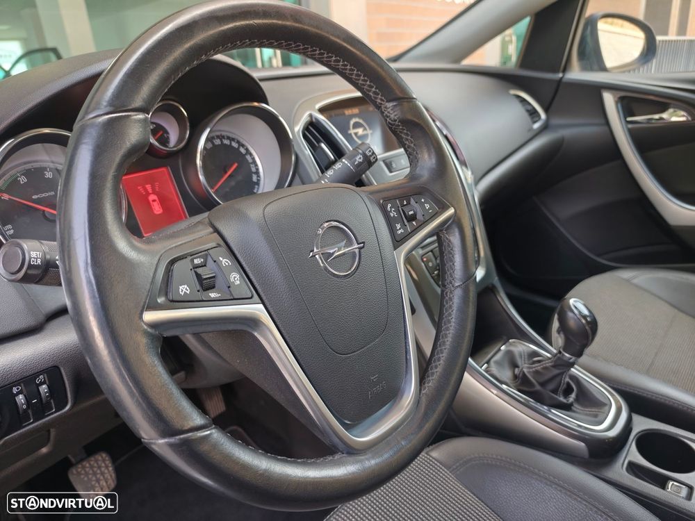 Opel Astra Sports Tourer 1.7 CDTi Executive S/S - 29