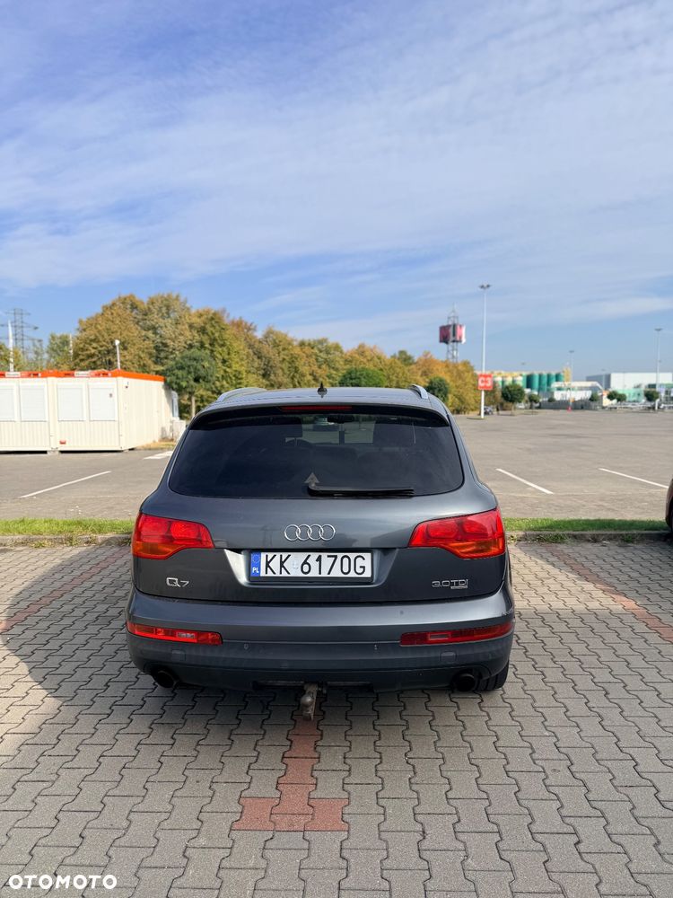 Audi Q7 2007 photo 3