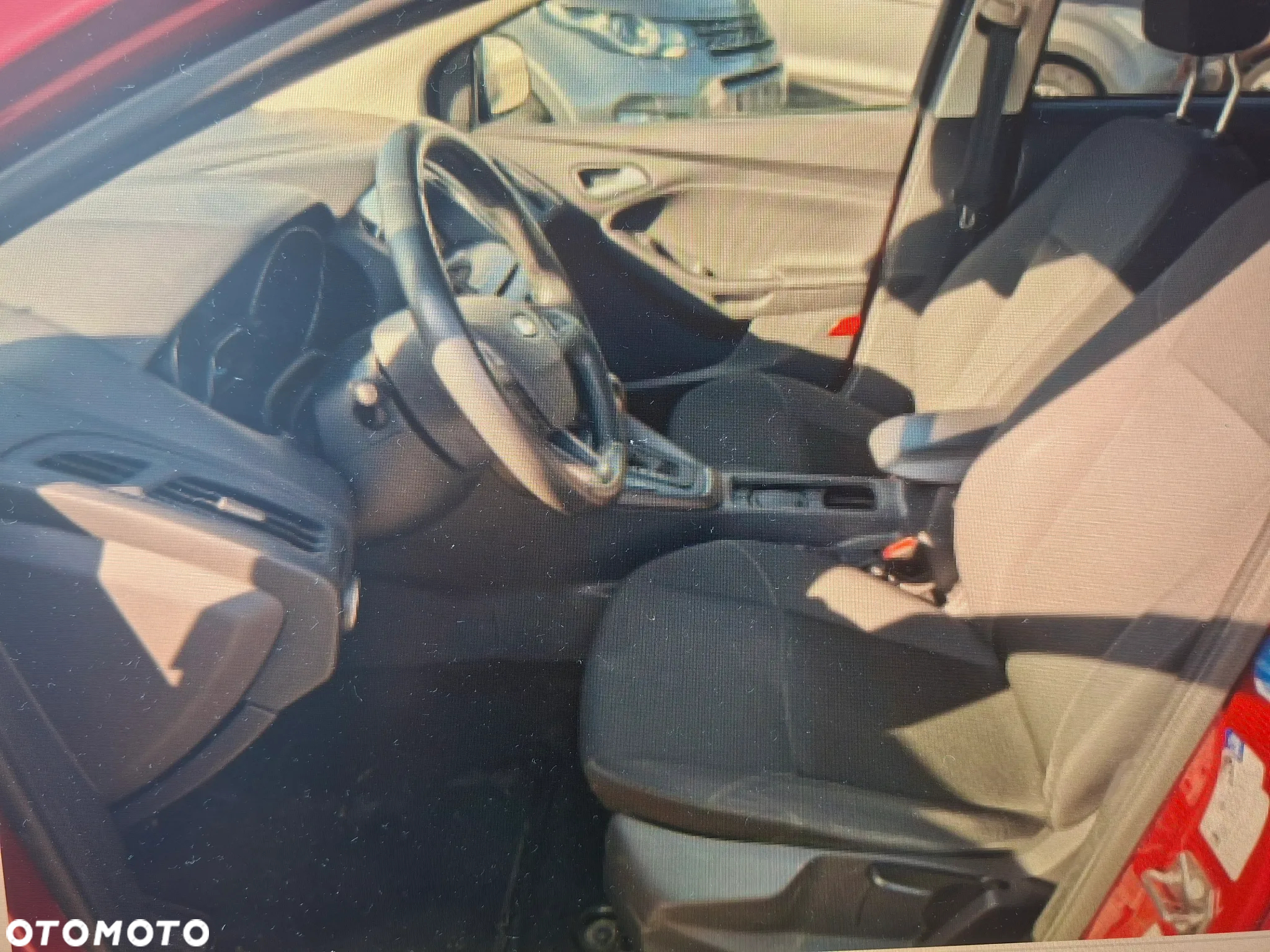 Ford Focus 2.0 TDCi ST-2 PowerShift - 2
