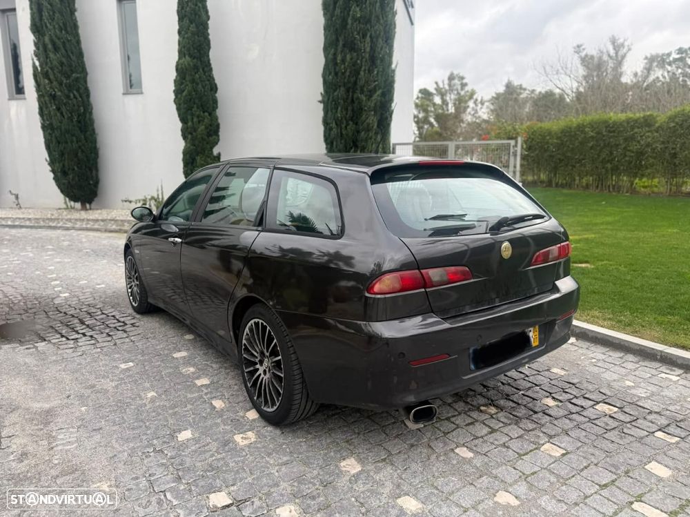 Alfa Romeo 156 Sportwagon 1.9 JTD 16V Distinctive - 5