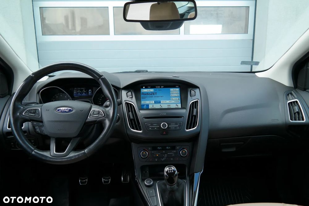 Ford Focus 1.6 FF Titanium - 13