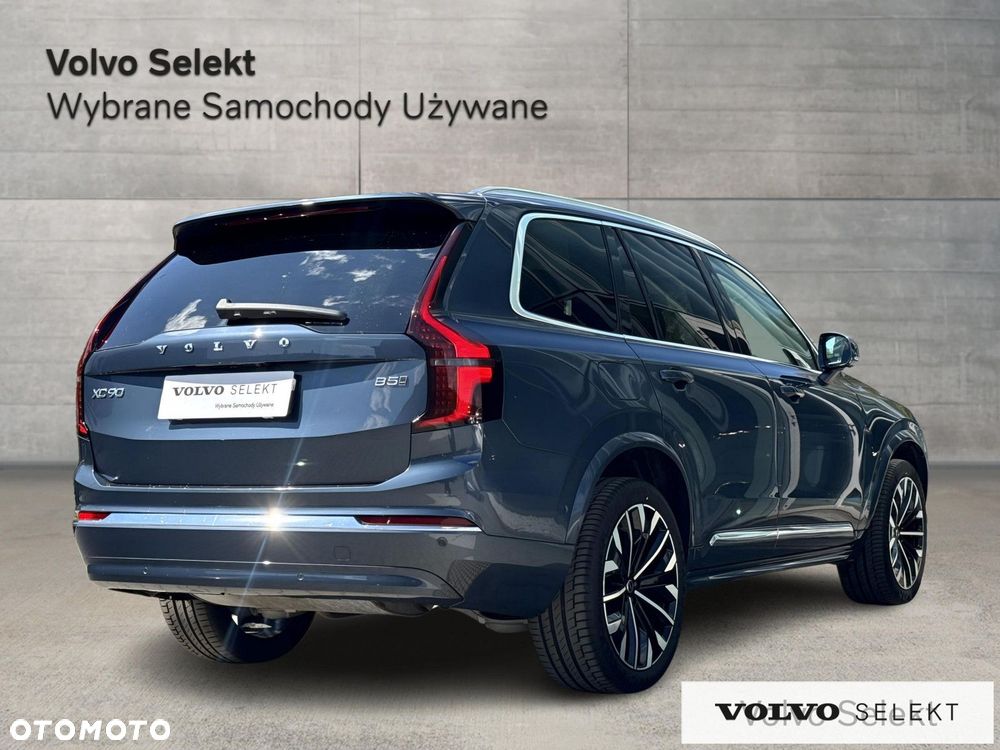 Volvo XC 90 - 8