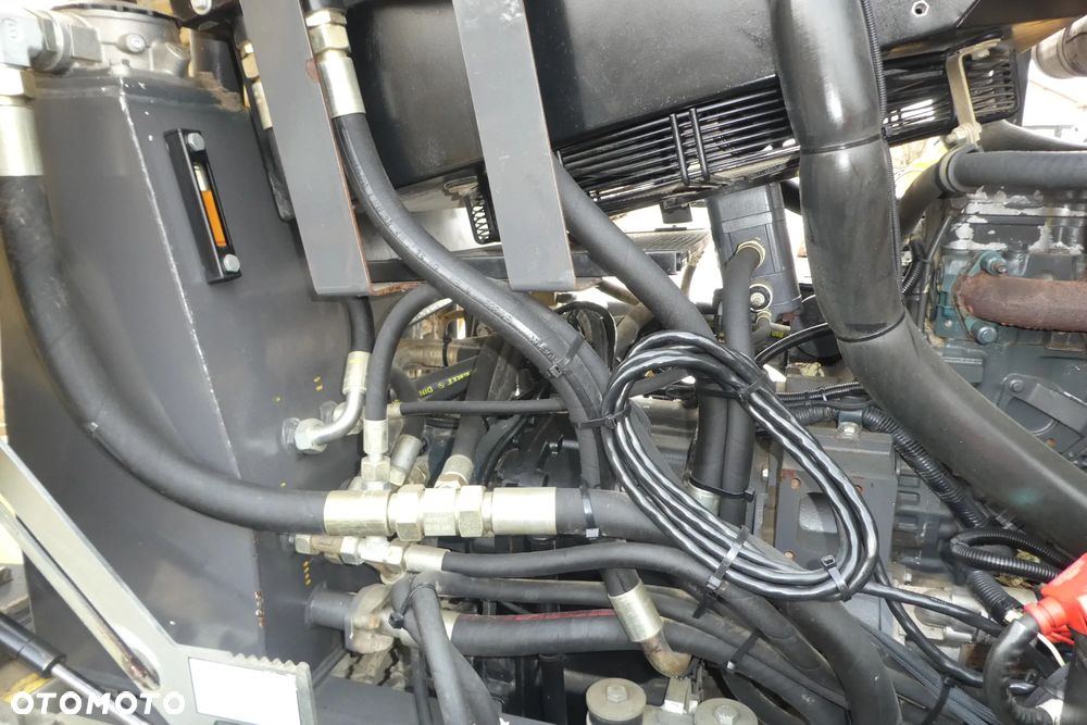 New Holland 106,6/A NAPĘD 6X6 Z SYSTEM NIWELACJI - 17