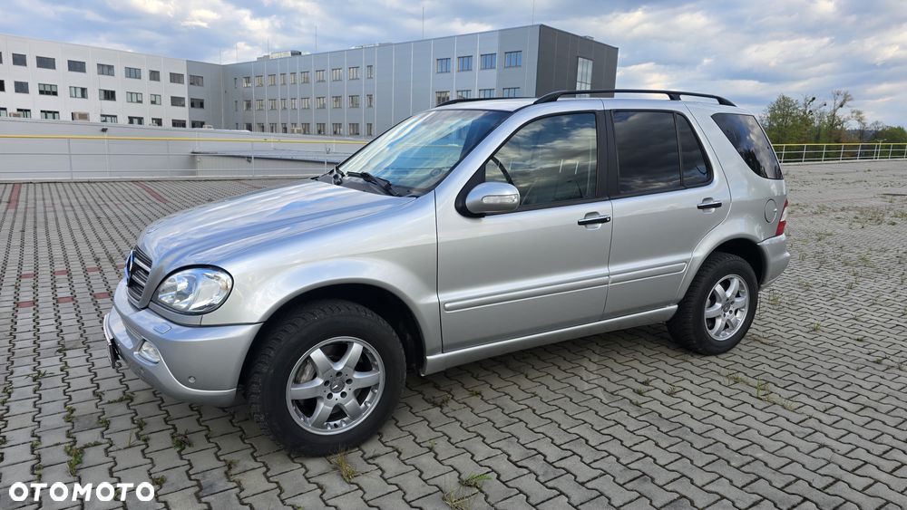 Mercedes-Benz ML 500 - 2