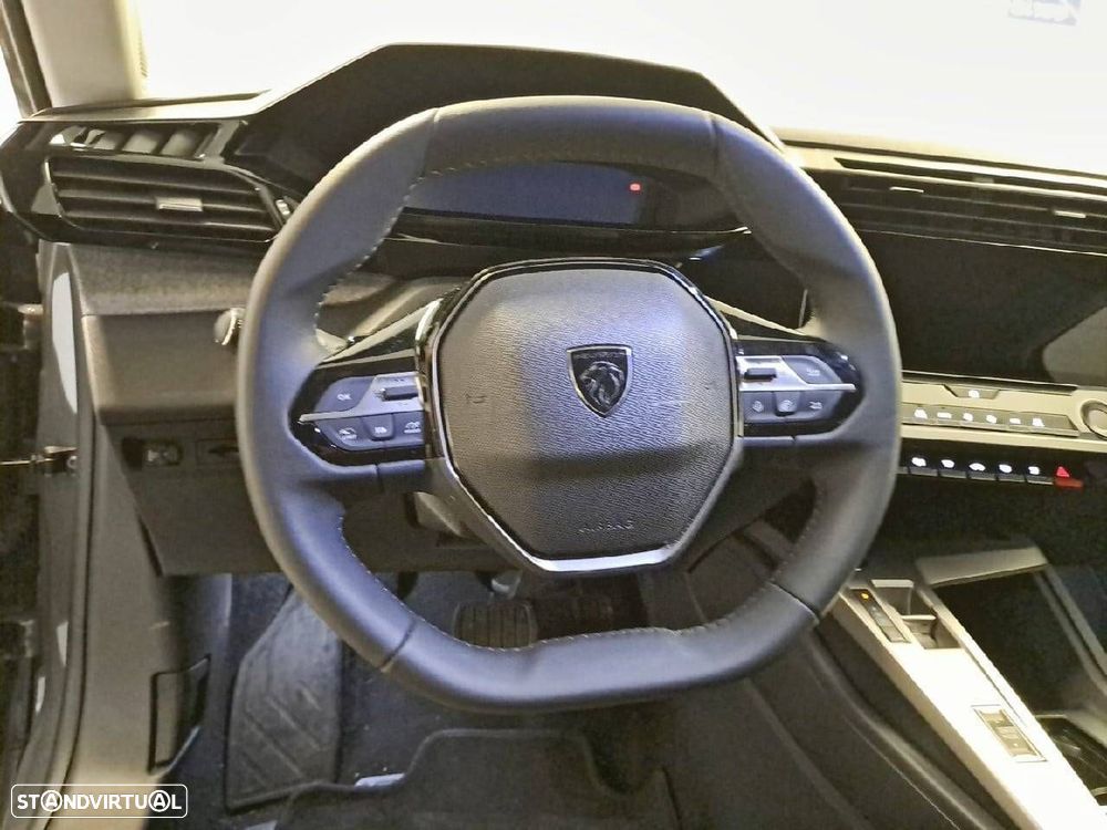 Peugeot 408 1.2 Hybrid Allure e-DCS6 - 11