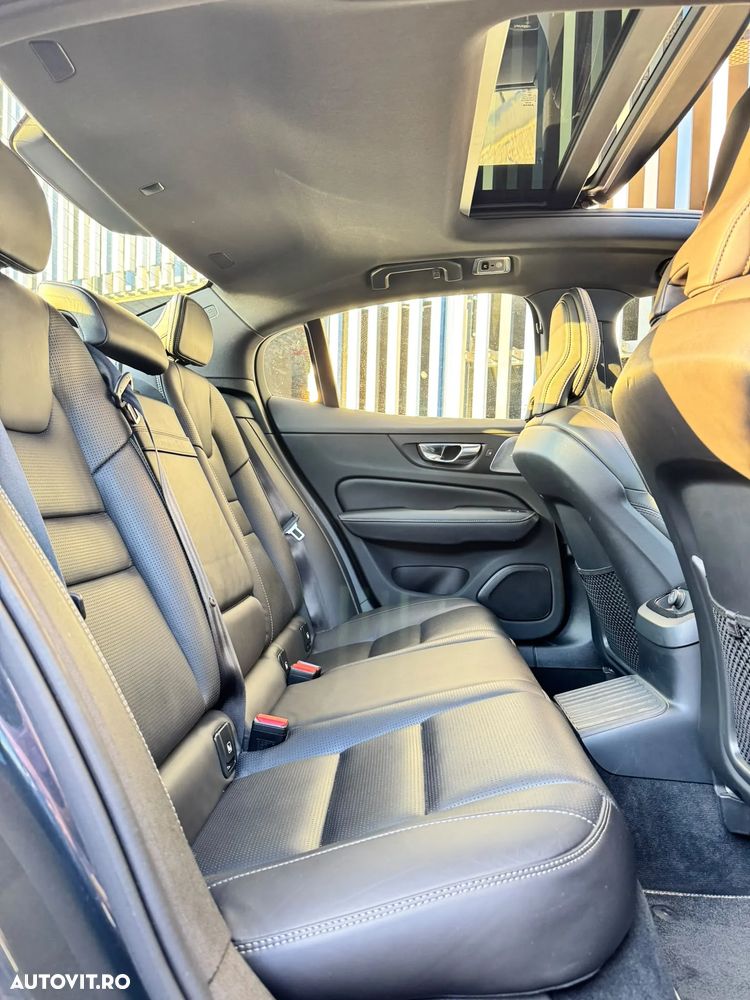 Volvo S60 T8 eAWD R-Design - 8