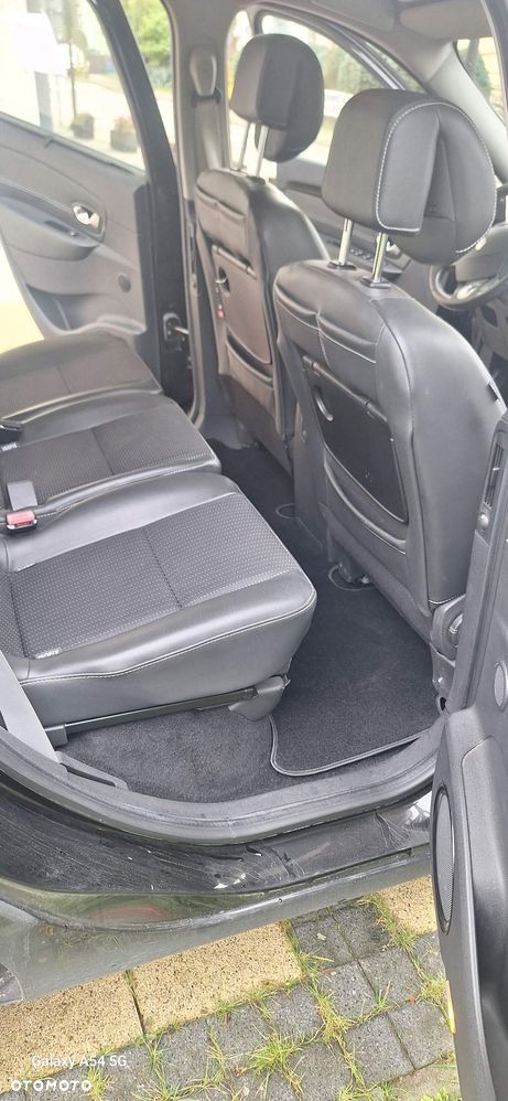 Renault Scenic 1.5 dCi Bose EDition - 9