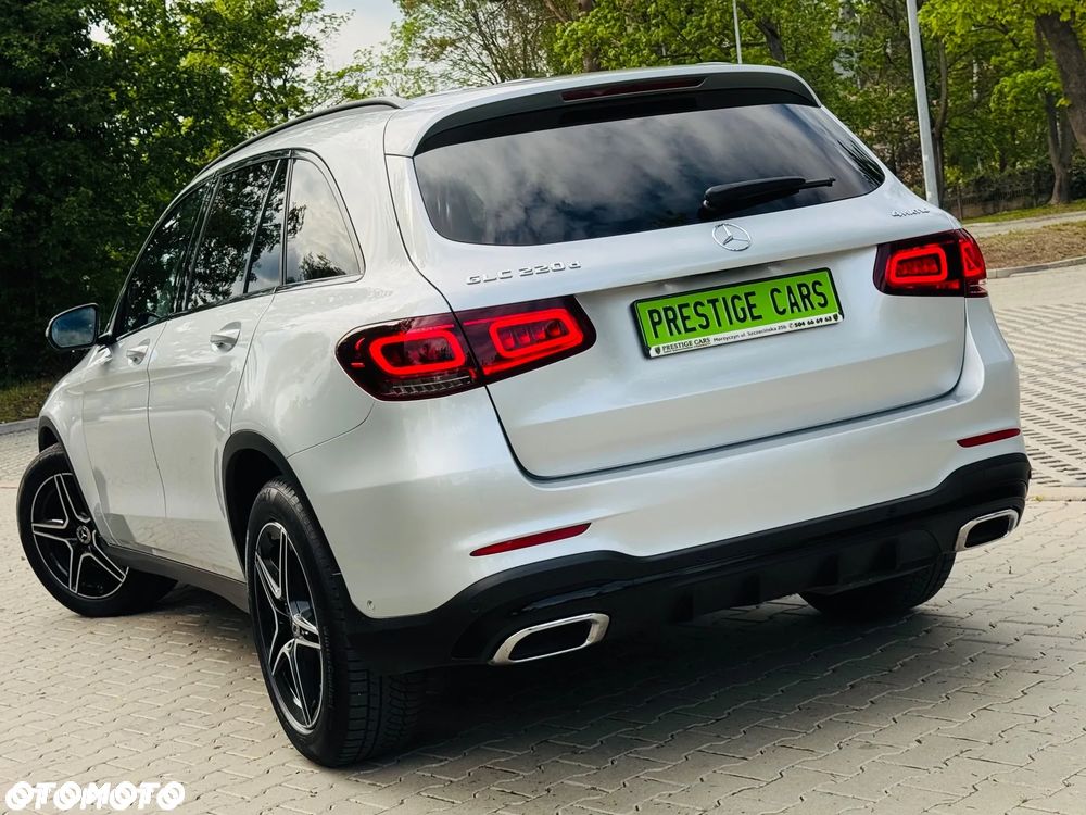 Mercedes-Benz GLC 220 d 4Matic 9G-TRONIC AMG Line Plus - 12