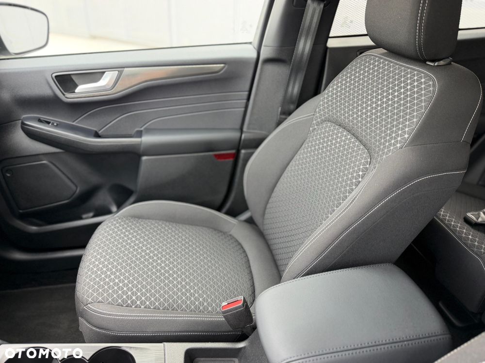 Ford Kuga 1.5 EcoBoost FWD Titanium - 24