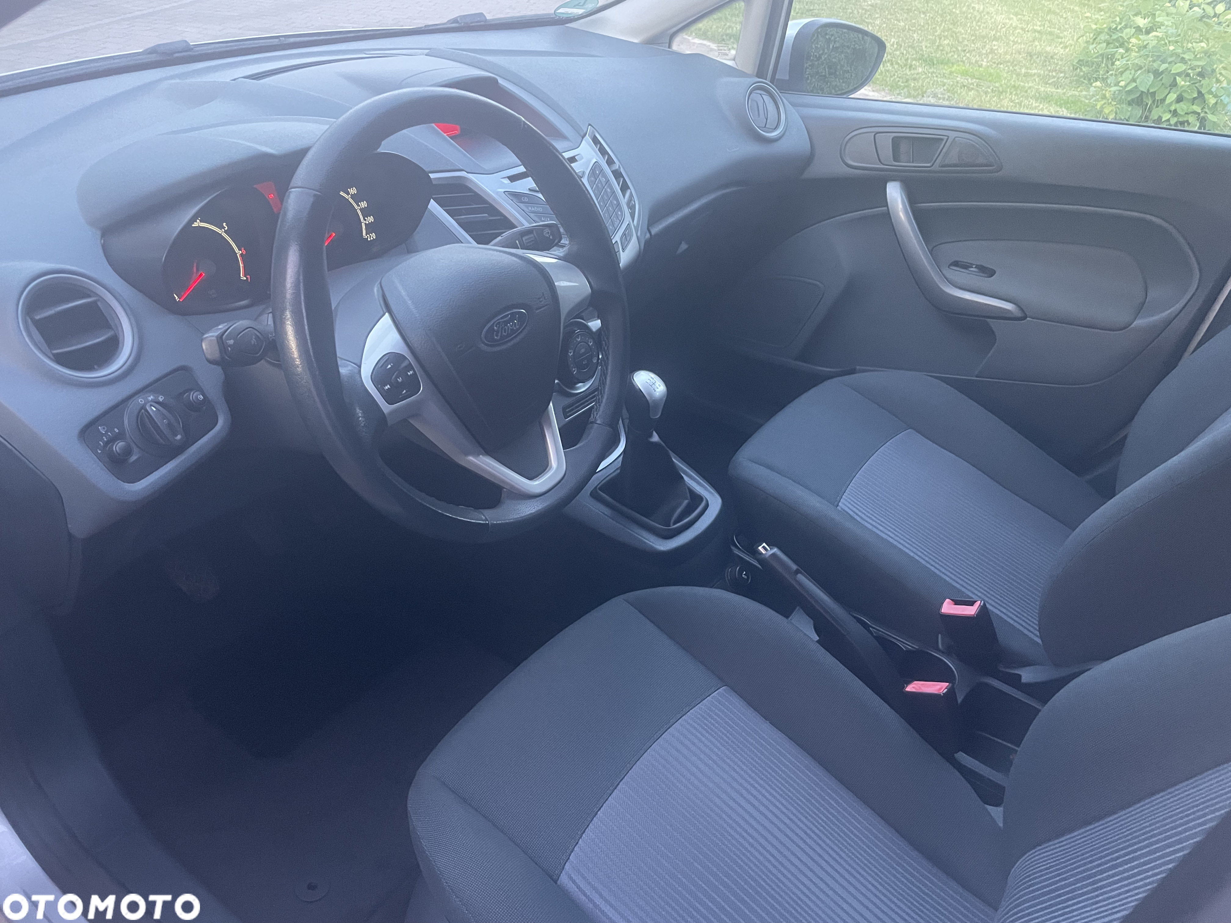 Ford Fiesta 1.25 Silver X (Trend) EU5 - 10