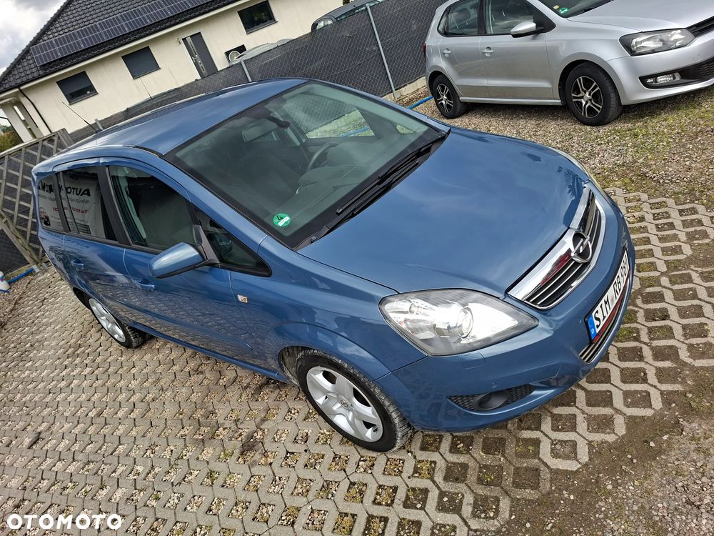 Opel Zafira 2.2 Elegance - 2