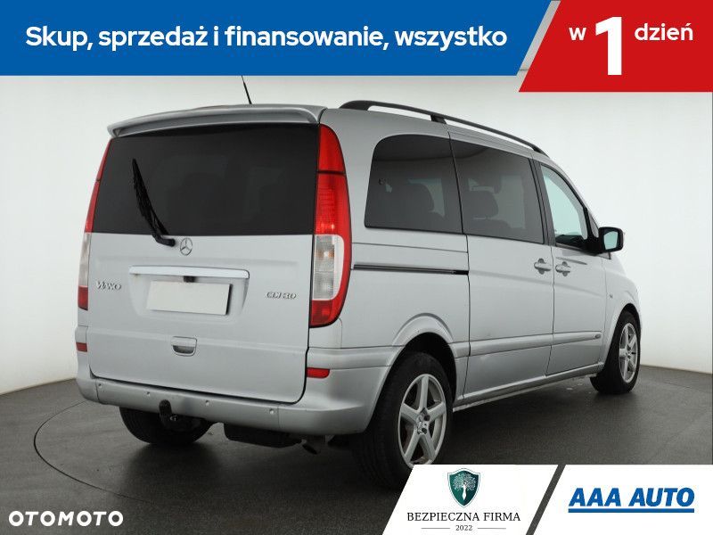 Mercedes-Benz Viano - 7