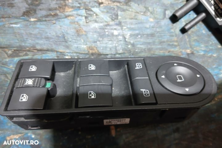 Butoane geam sofer 13228699 13228699 Opel Astra H [2004 - 2007] wagon - 2