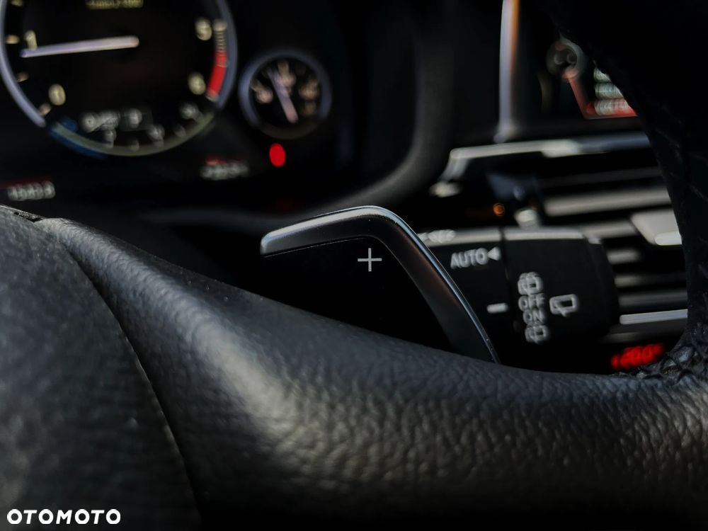 BMW X3 xDrive20d xLine - 27