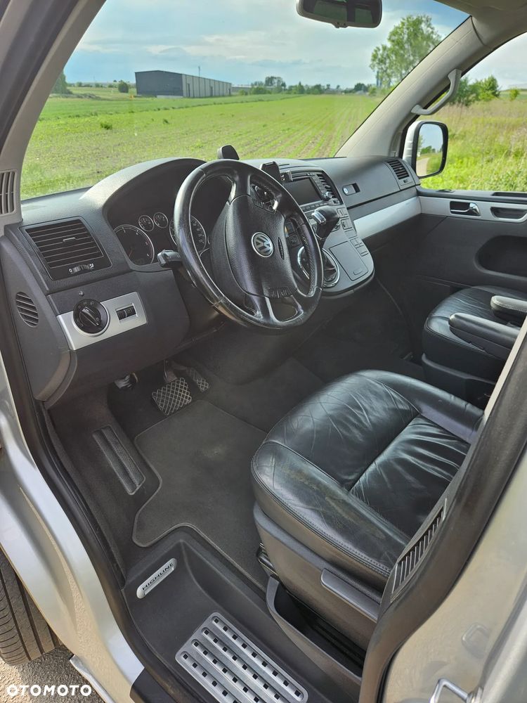 Volkswagen Multivan - 9
