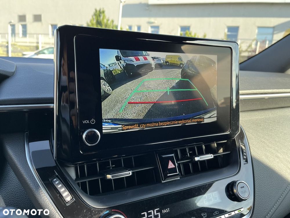 Toyota Corolla 1.8 Hybrid Comfort - 25