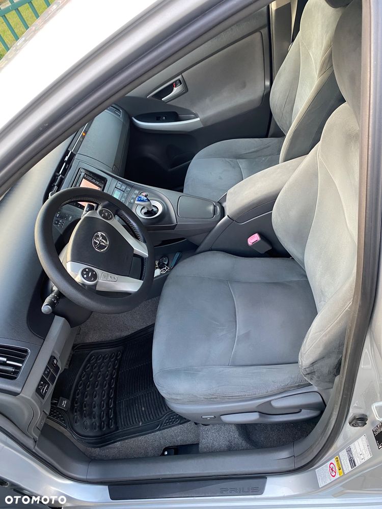 Toyota Prius - 9