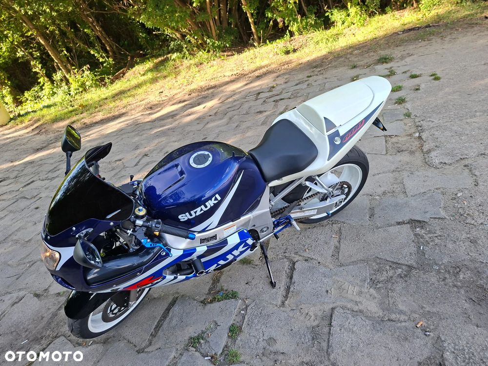 Suzuki GSX-R - 4
