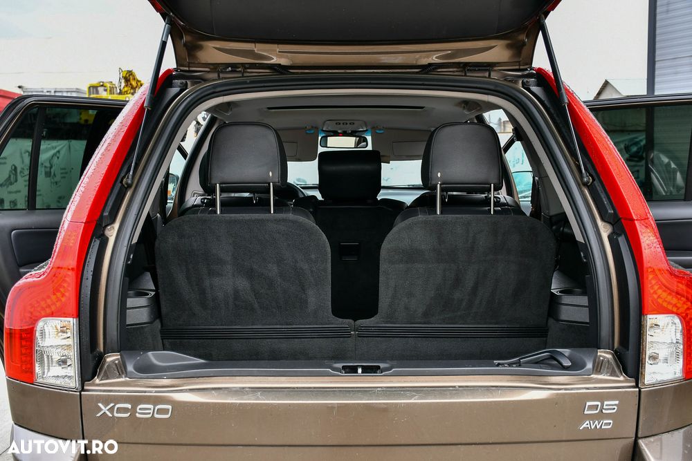 Volvo XC 90 D5 AWD Geartonic Executive - 12