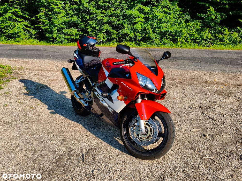 Honda CBR - 24