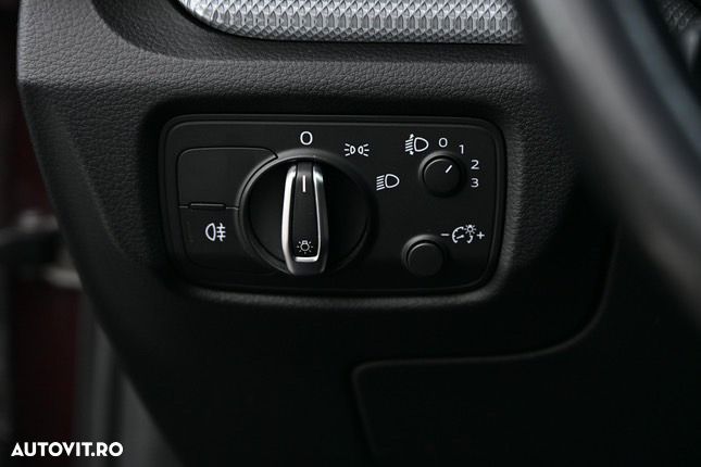 Audi A3 1.6 TDI S-Tronic Attraction - 19
