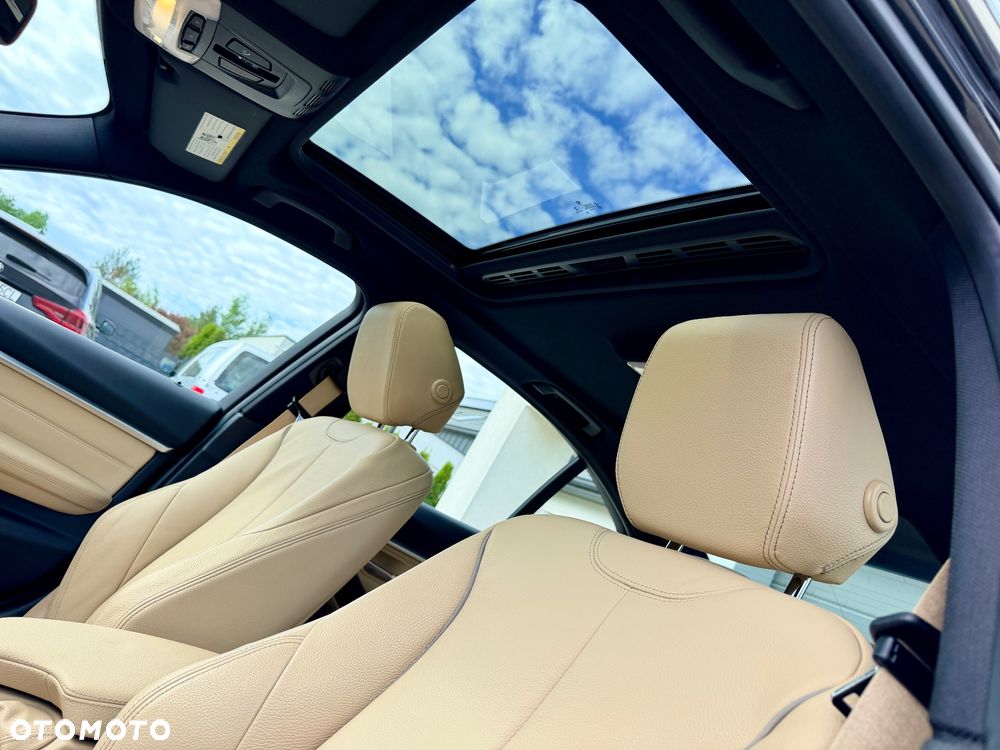 BMW Seria 3 330i Luxury Line - 35