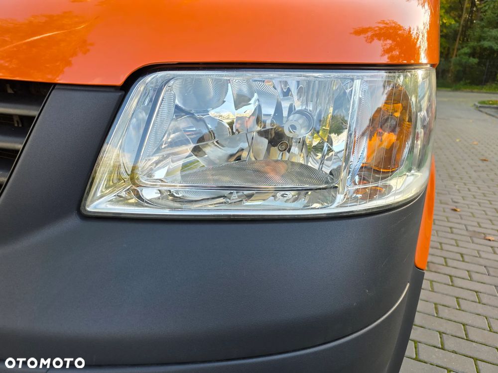 Volkswagen Transporter - 27
