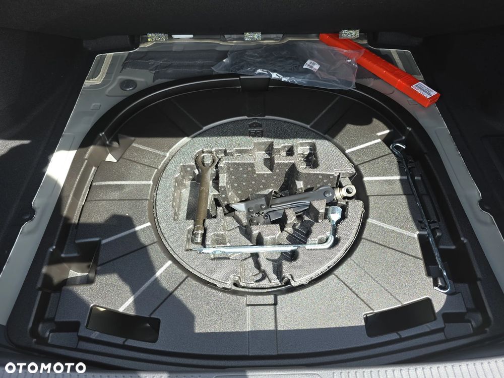 Toyota Camry 2.5 Hybrid Dynamic Force Executive e-CVT - 19