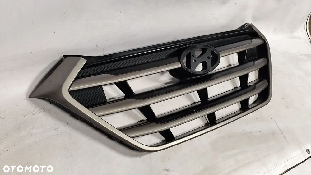 HYUNDAI TUCSON III GRILL ATRAPA KRATKA 86351-D7000 - 3
