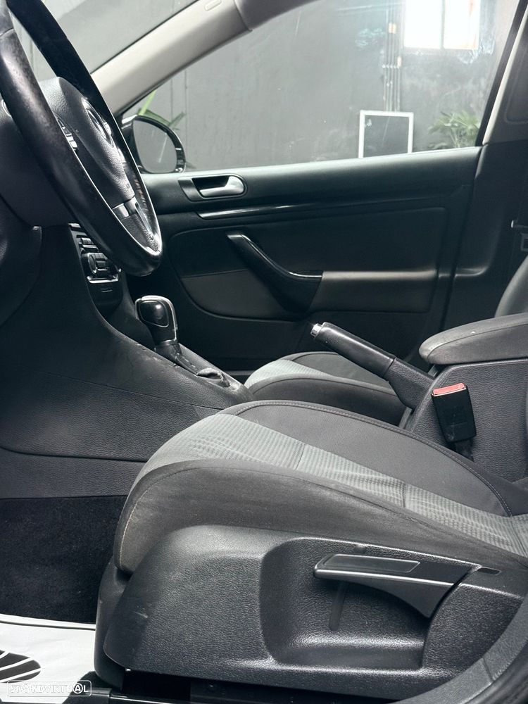 VW Golf Variant 1.6 TDi Highline DSG - 9