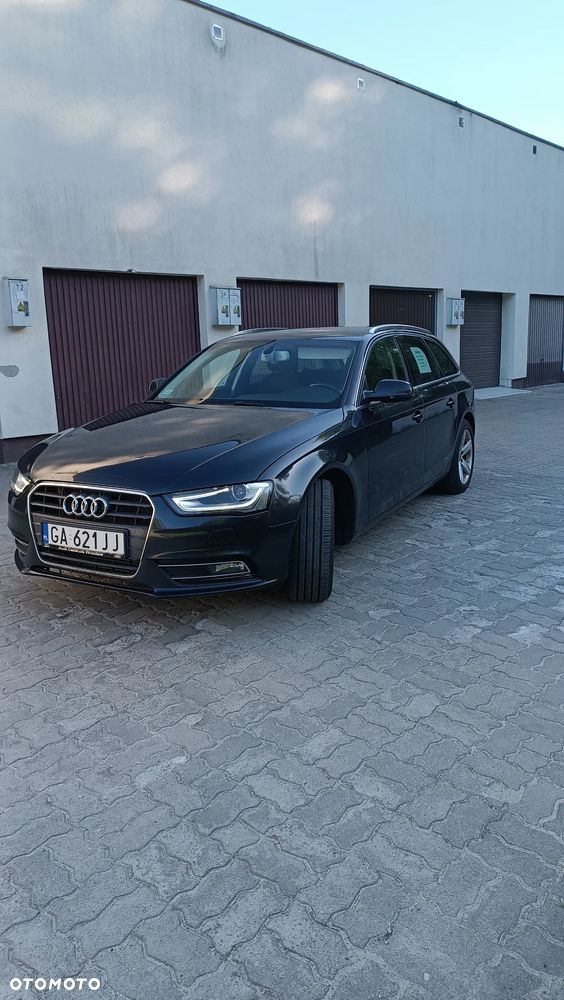 Audi A4 Avant 2.0 TDI - 8