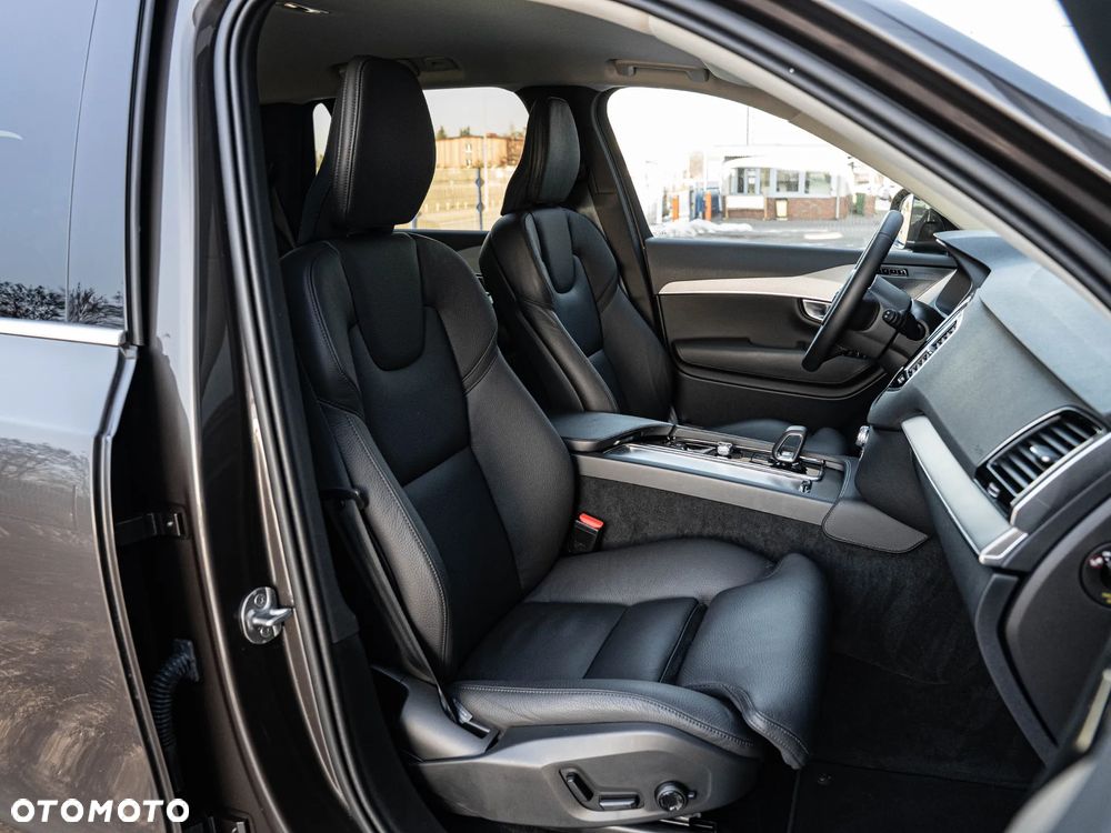 Volvo XC 90 - 24