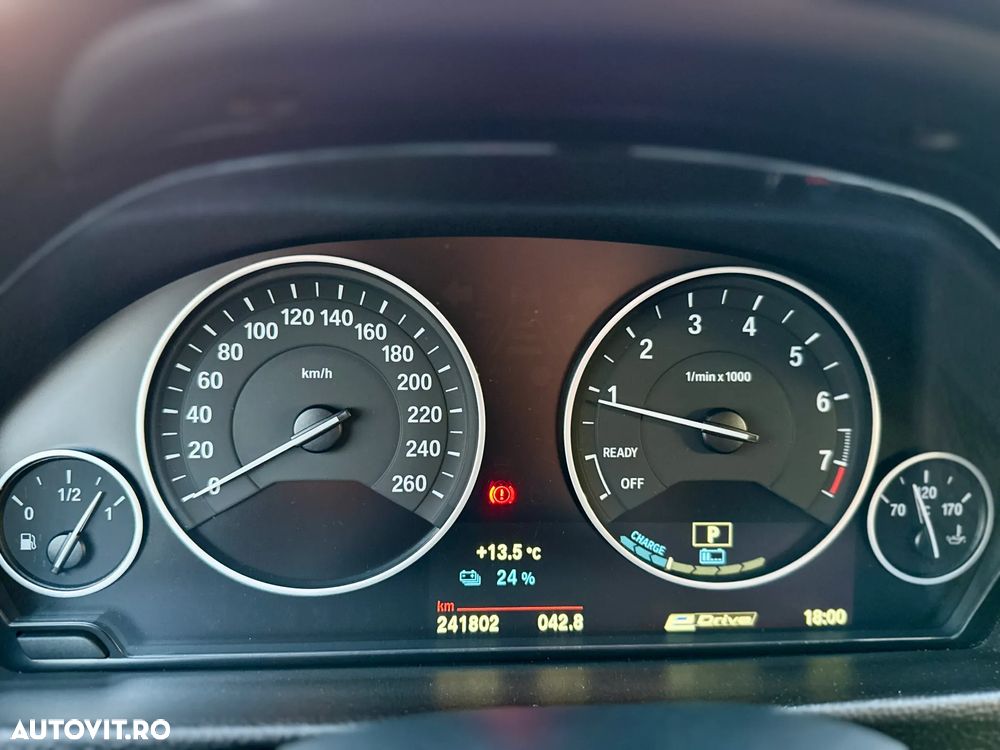 BMW Seria 3 330e iPerformance Sport Line - 8