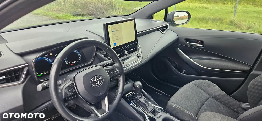 Toyota Corolla 1.8 Hybrid Comfort - 12