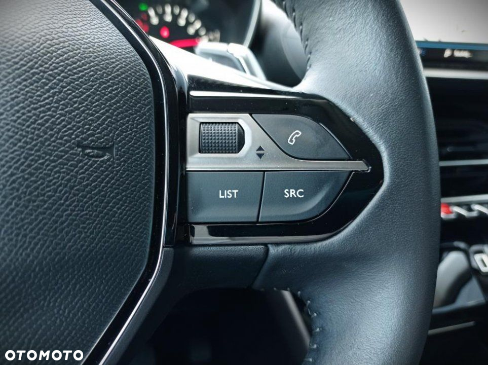 Peugeot 2008 - 17