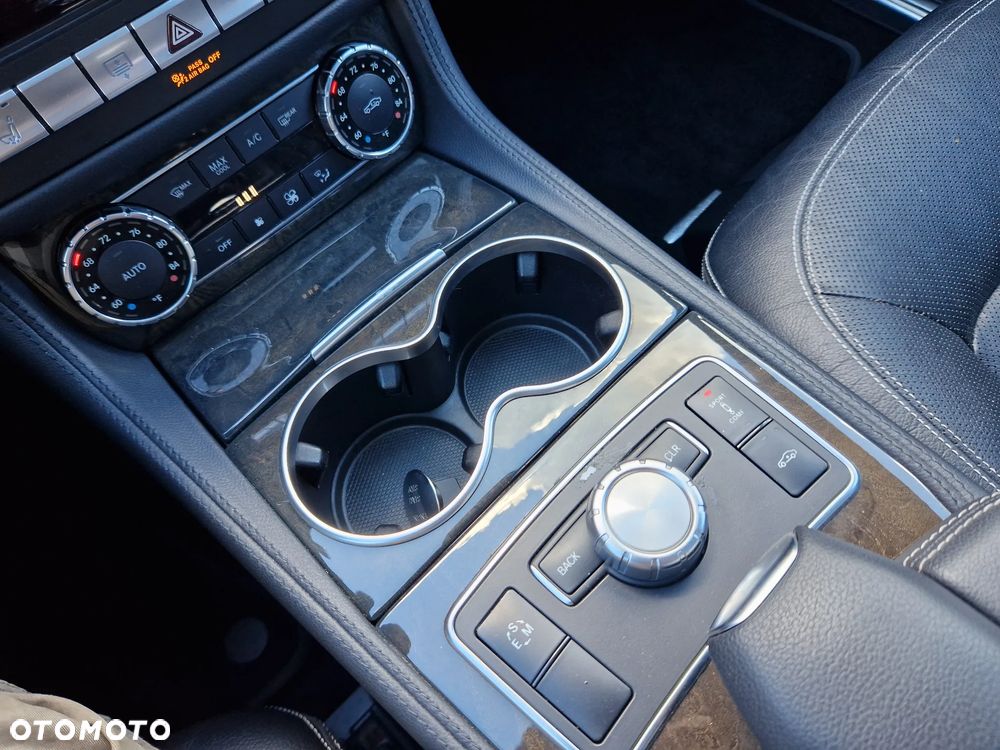 Mercedes-Benz CLS - 23