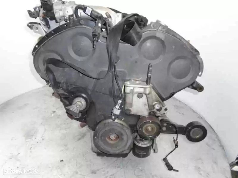 MOTOR COMPLETO KIA CARNIVAL II 2001 -K5 - 3