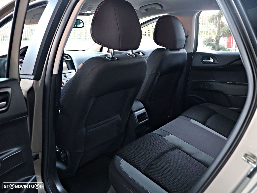 Citroën C4 1.6 BlueHDi Feel Edtion - 29