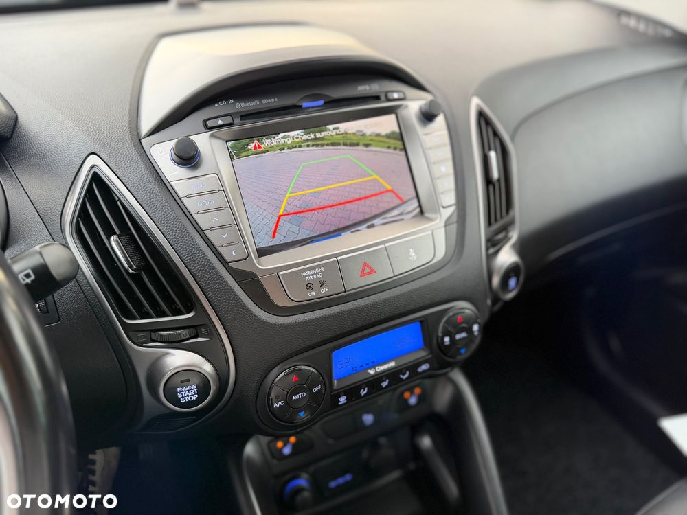 Hyundai ix35 1.6 2WD Fifa World Cup Edition - 9