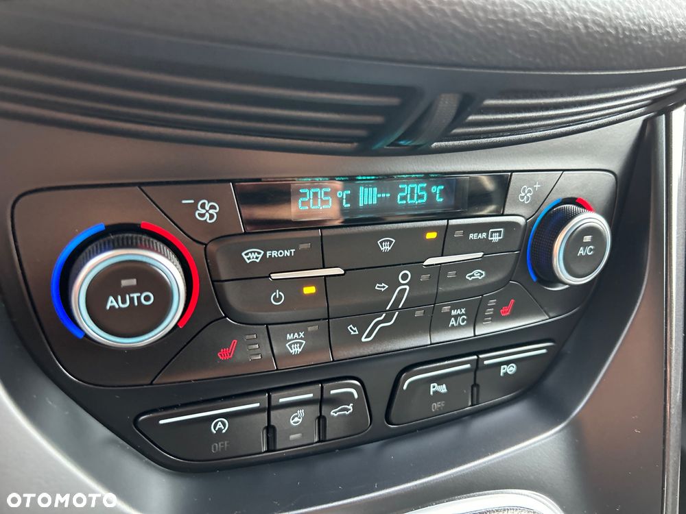 Ford Grand C-MAX - 21