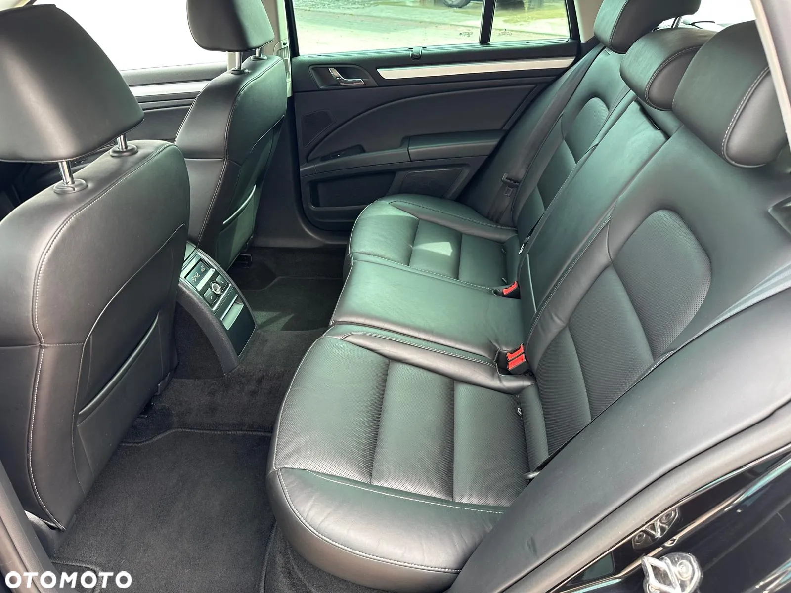 Skoda Superb 2.0 TDI 4x4 Elegance DSG - 13