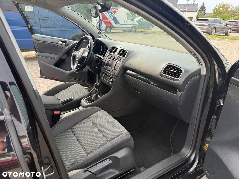Volkswagen Golf 1.6 TDI DPF Comfortline - 10