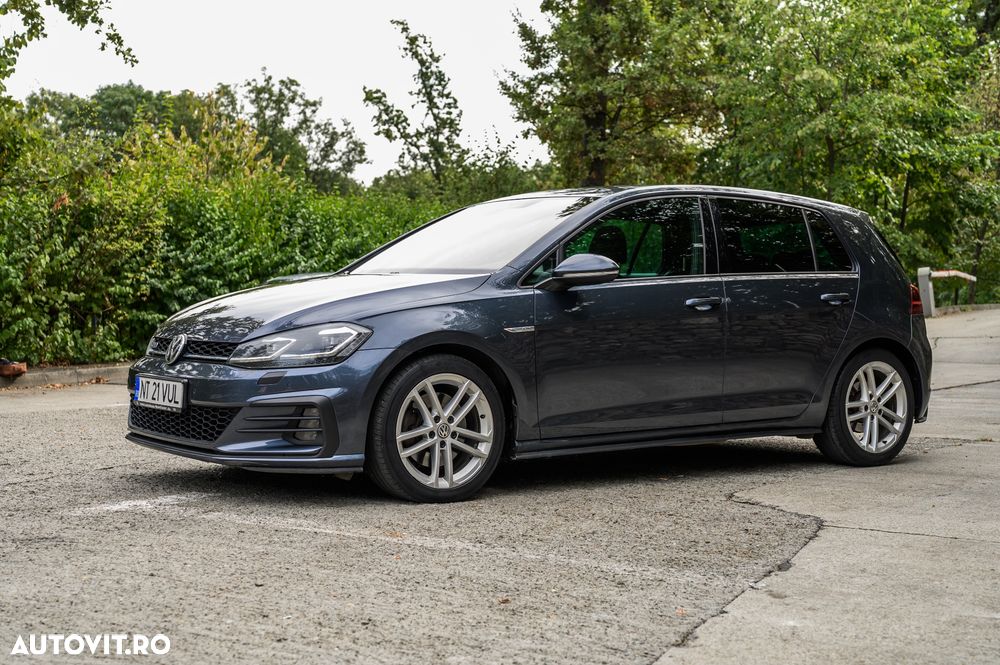 Volkswagen Golf - 3