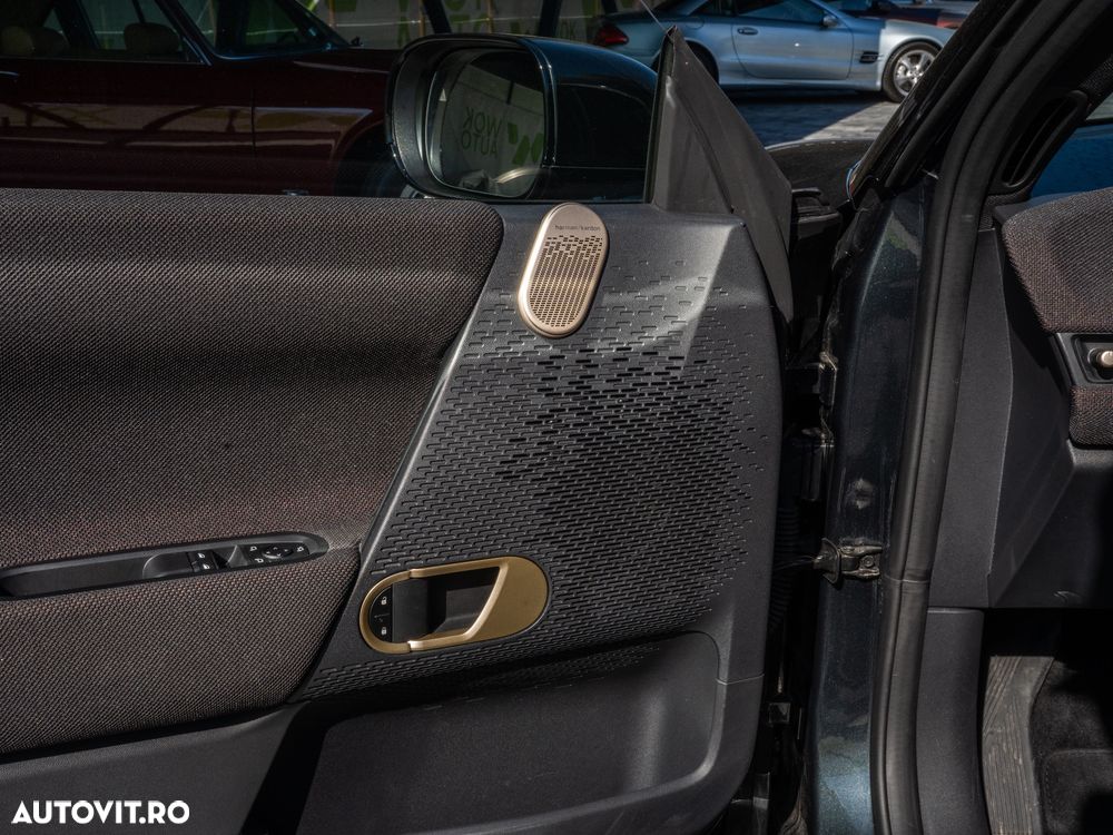 Mini Cooper E John Works Trim - 33