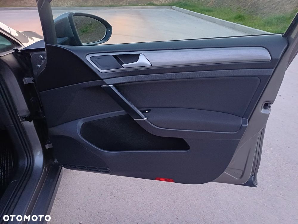 Volkswagen Golf 1.6 TDI (BlueMotion Technology) Comfortline - 25