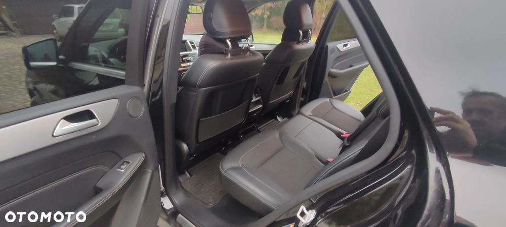 Mercedes-Benz ML - 14