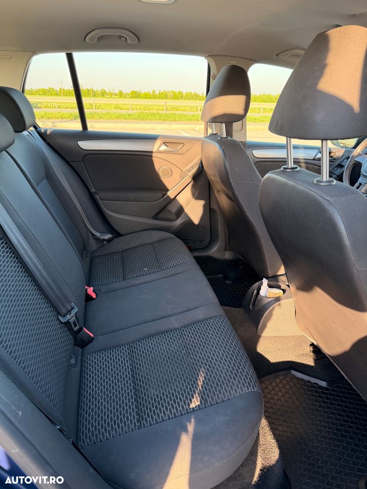 Volkswagen Golf 1.6 TDI DPF Trendline - 8