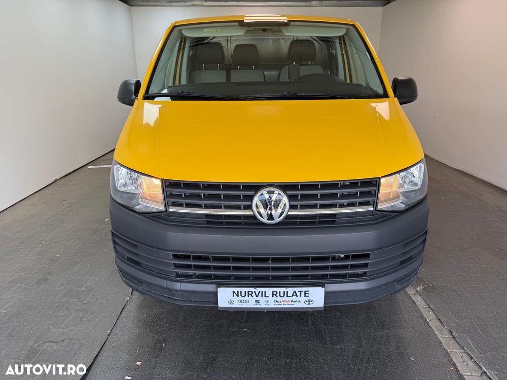 Volkswagen Transporter - 1